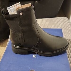 NIB Rockport ISalina Black Ankle Boots With TruTech Sz. 7.5